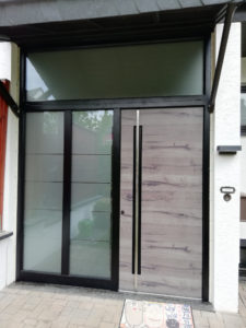 Aluminium Haustür mit Seitenteil